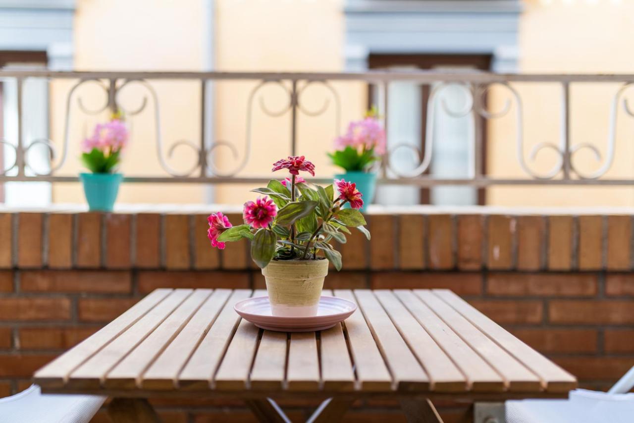 Precioso Apartamento En El Centro De Granada Ngoại thất bức ảnh